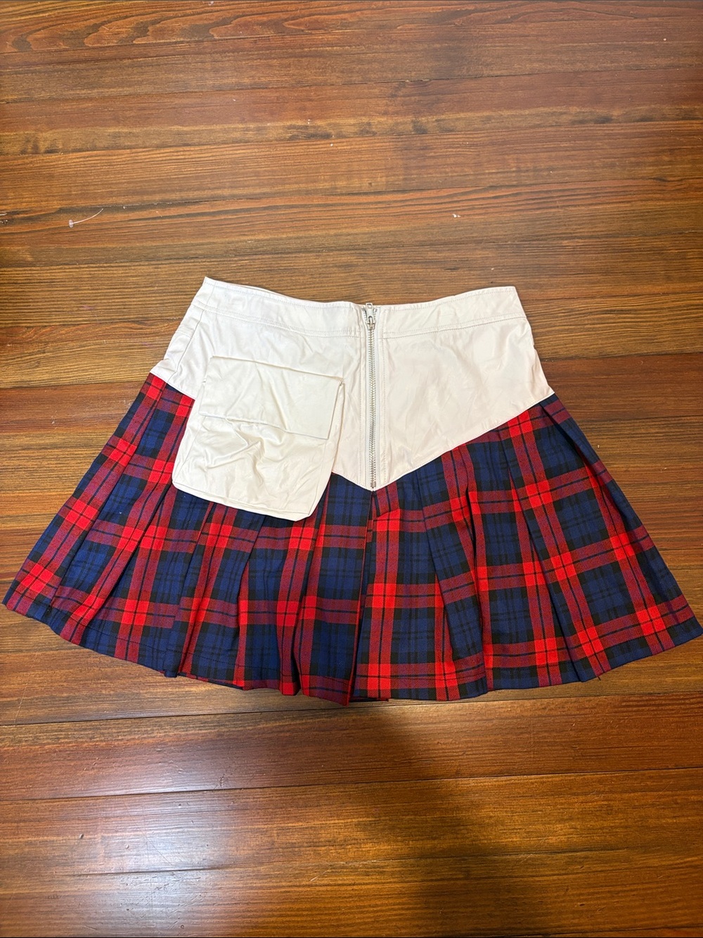 AKIRA Red & Navy Plaid Pleated Mini Skirt with White Waist Pocket